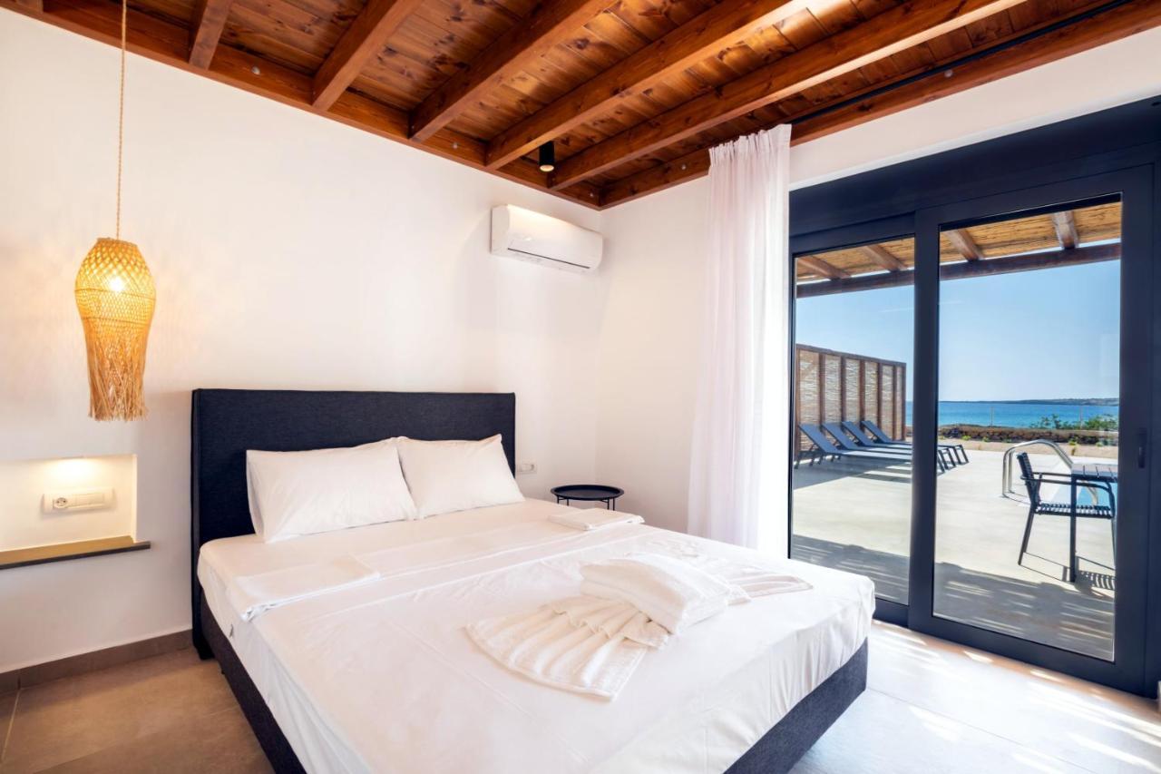 Cato Agro 4, Seafront Villa With Private Pool Afiartis Exterior photo